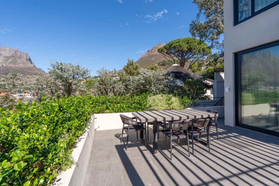 4 Bedroom Property for Sale in Tamboerskloof Western Cape